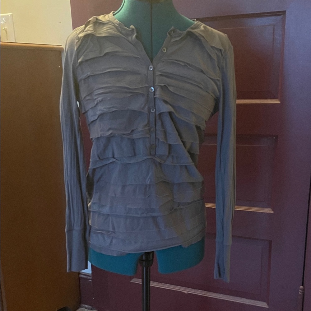 LOFT Gray Ruffled Long Sleeve Top